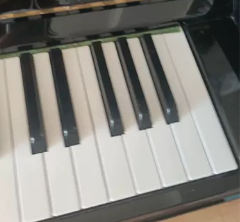 韩国英昌钢琴诚意转让，孩子课业多，没时间学...