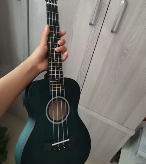 尤克里里23寸吉他全新的专卖店328买的保...