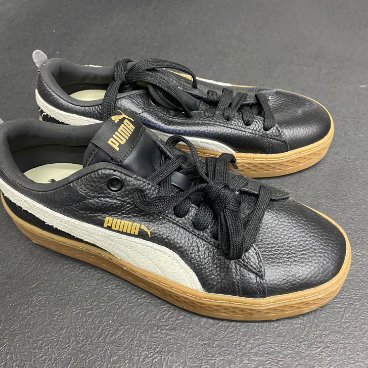 puma皮质松糕底 尺码38.5 全新正品...