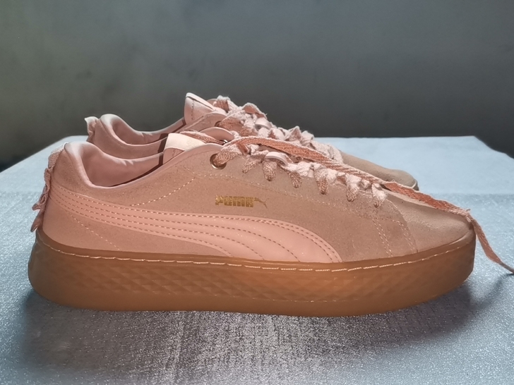 彪马puma休闲鞋，39码内长250，正品...