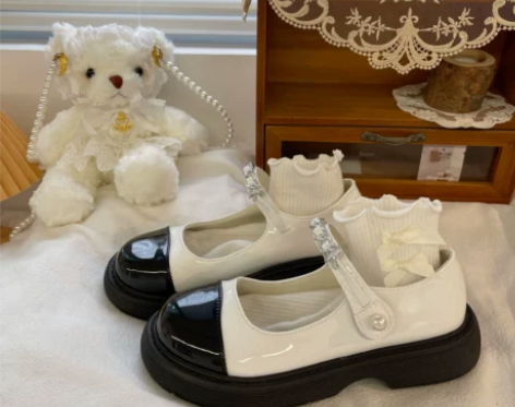 白色玛丽珍小皮鞋女赫本风2021夏季薄款日...