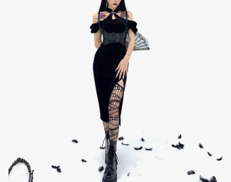 鬼姐姐挂脖甜辣风连衣裙小众设计感冬季改良旗...