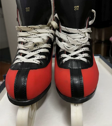 黑龙牌红黑色花滑冰刀 37码 只穿过一次 ...