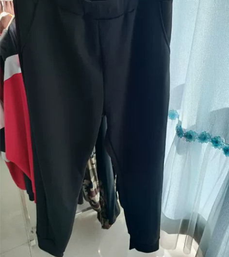 主页有好多商品来看看 秋冬休闲裤 感兴趣的...