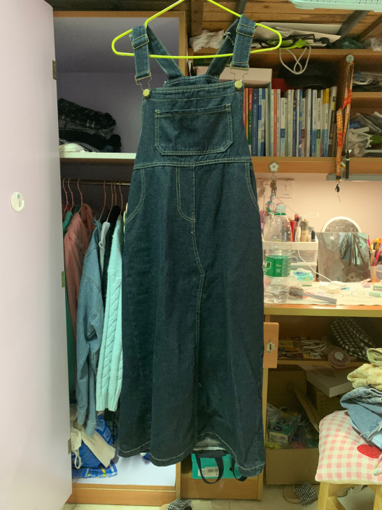 95新 牛仔背带裙 可可爱爱活泼