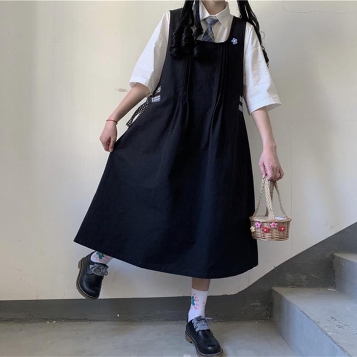 黑色背带裙长款学院风