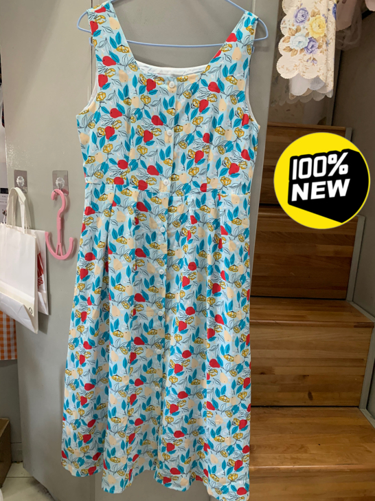 全新背带裙  均码