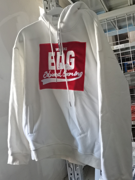 全新卫衣xxl有吊牌，85%棉15%涤