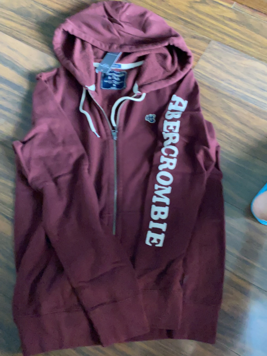 A##amp；amp；F男士经典卫衣，在美...