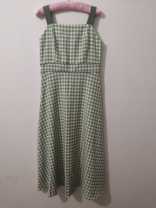 绿色格子背带裙全新带吊牌