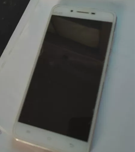 出个备用机vivoX6S A 一手机电池正...