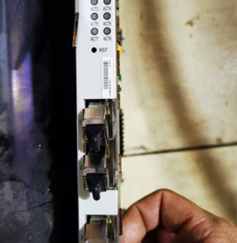 ZTE/中兴 感兴趣的话点“我想要”和我私...