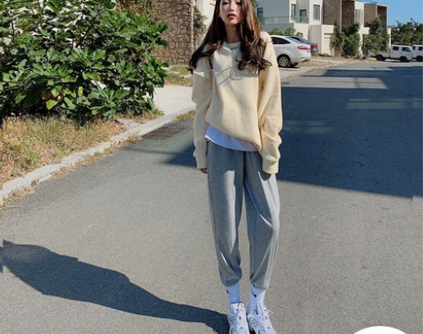 灰色加绒运动裤女宽松束脚裤秋冬加厚卫裤高腰...