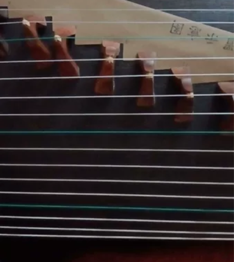 古筝要搬家了低价出 只有琴，只卖琴，可寄 ...