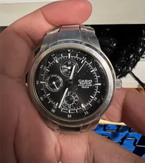 卡西欧手表，没电了，懒得换，镜面有点磨损，...