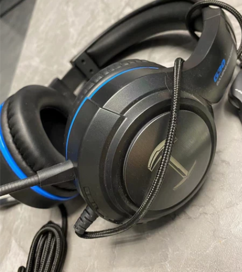 漫步者耳机，买来没用过两次，不习惯带耳机，...