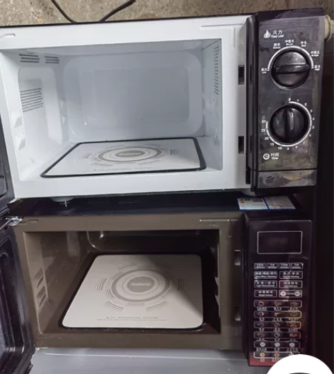 有两台格兰仕微波炉有需要的朋友联系我哦！！...