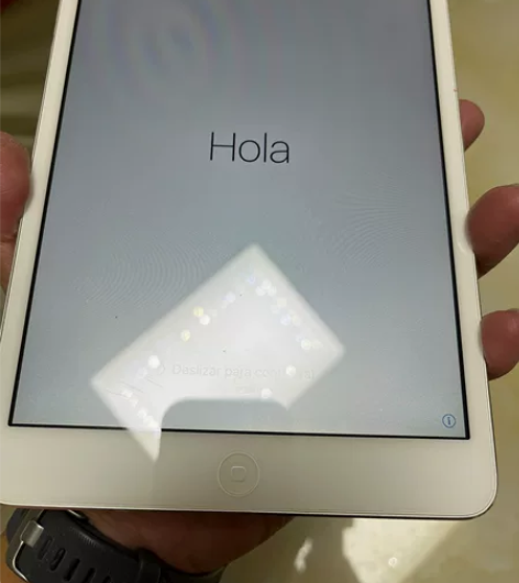 闲置多年的iPad mini 1代 还能开...