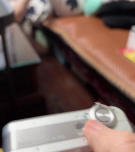 Casio 数码相机 QV-R40,没有...