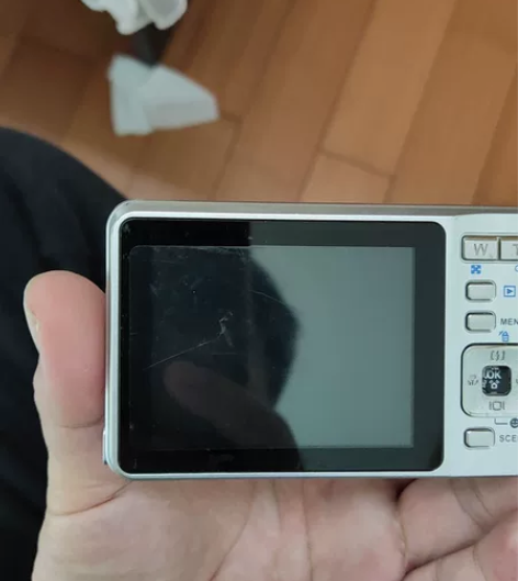 成色很好的宾得e85,功能正常,自备sd卡...