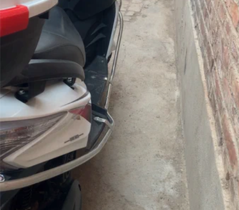 比亚伦踏板摩托车125cc踏板车国四电喷国...