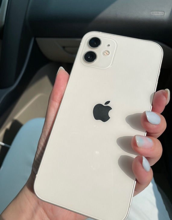 自用苹果iPhone 12  内存128g...