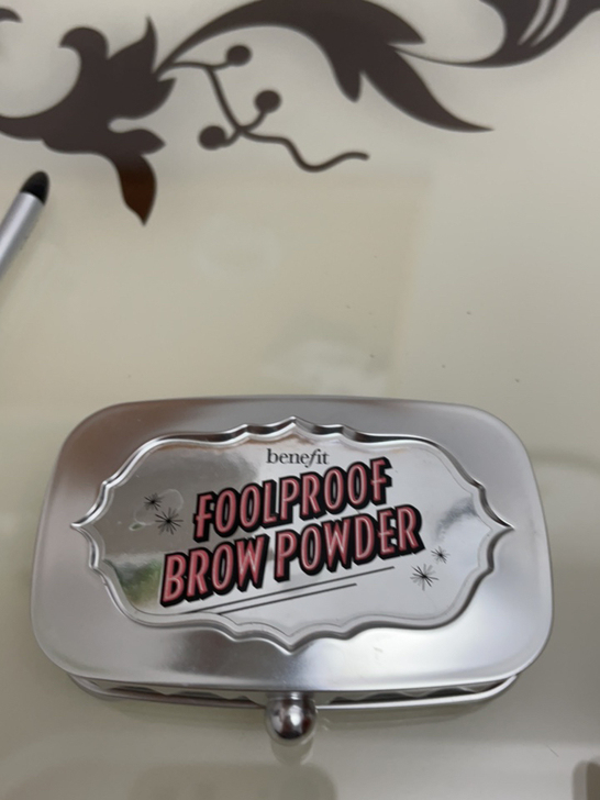 正品 贝玲妃benefit防麻瓜弯弯眉粉双...