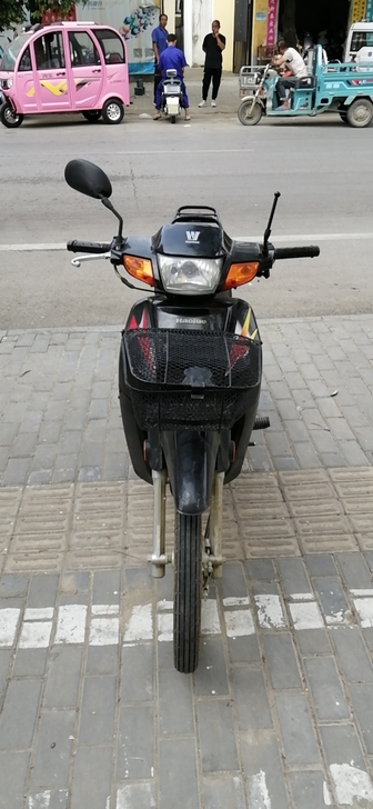 豪爵摩托车，车况板正，电子打火一切都好，便...