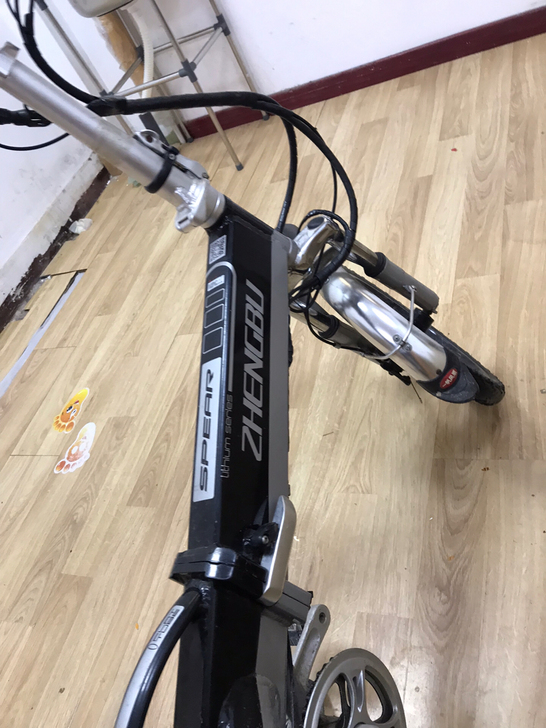 转让闲置正步折叠锂电电动车一辆，高配，航空...