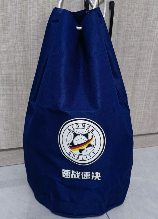 【全新】皇马运动双肩背包桶包抽绳运动足球背...