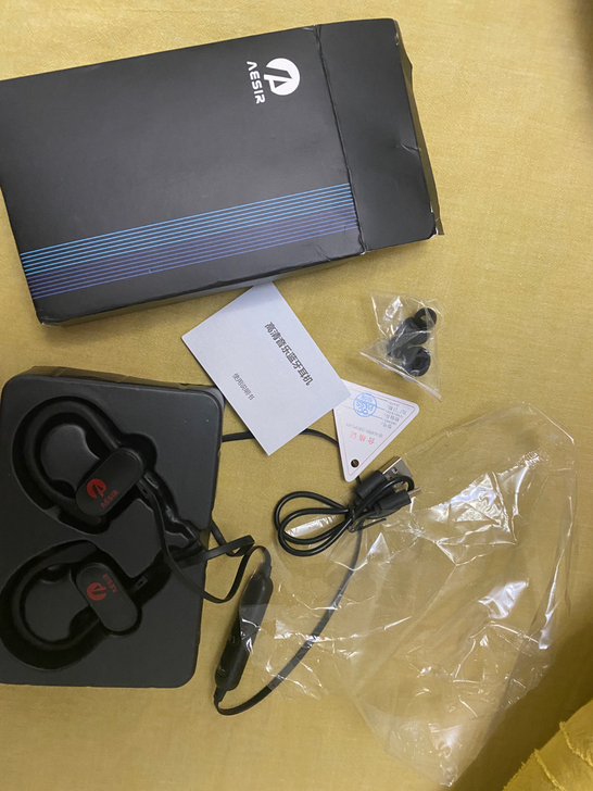 Aesir无线蓝牙耳机,全新,没有使用过,...