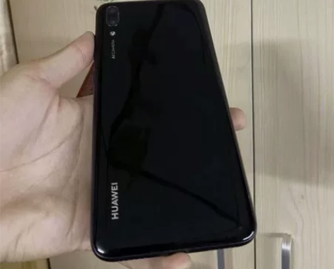 华为 畅享9 4128G 二手9.5成新...