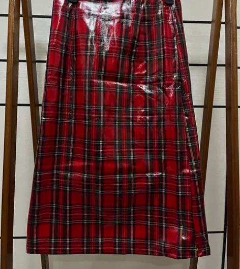 格子A字裙 非常美丽的红色，实物没有很鲜艳...