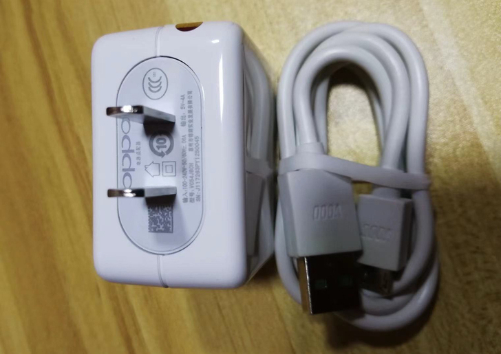 OPPO原装充电头oppo5v4a 20w...