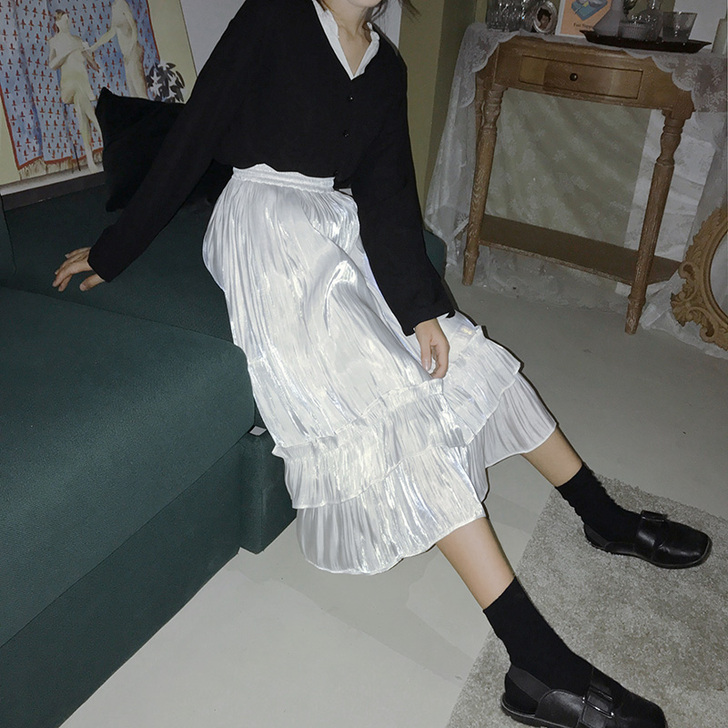 夜光白色半身裙女2021春新款高腰百褶裙显...