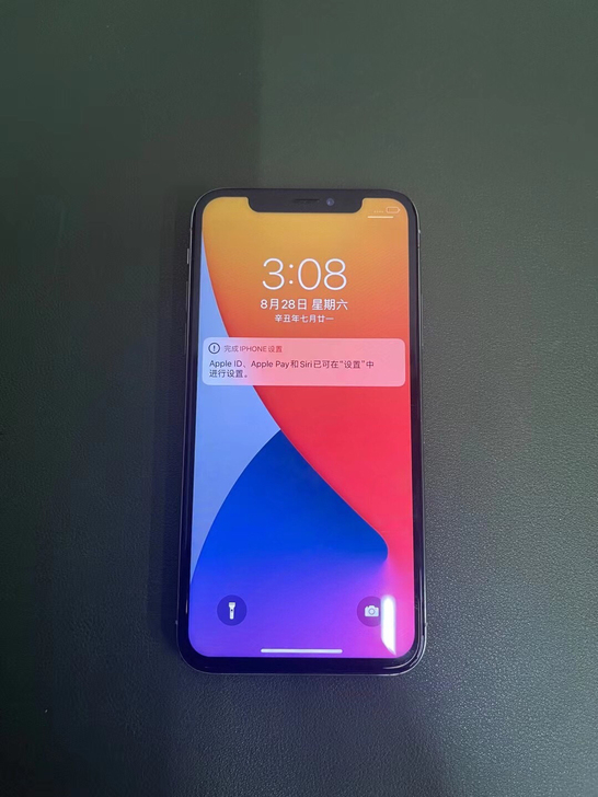 苹果X64G白色国行，原机组屏幕功能正常，...