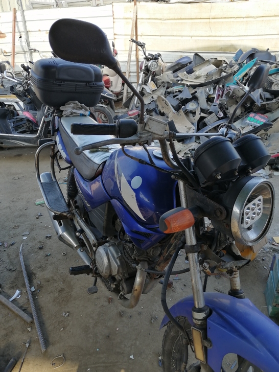 雅马哈天剑125摩托车原装车拆件