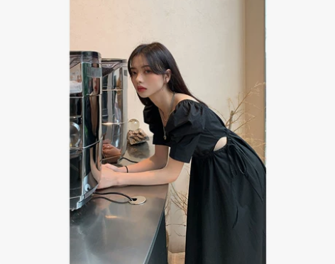 红人馆黑色连衣裙女夏季气质名媛极简漏腰长裙...