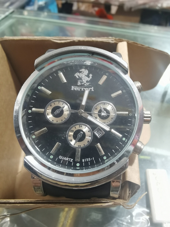 全新电子手表男款。