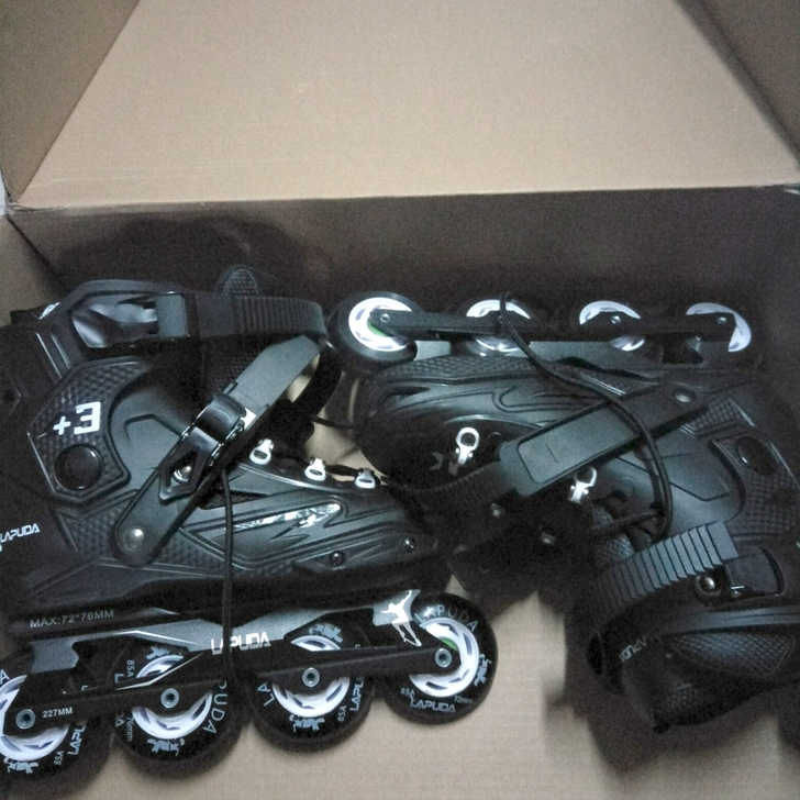 轮滑鞋成年男女溜冰鞋成人直排滑轮鞋花式平花...