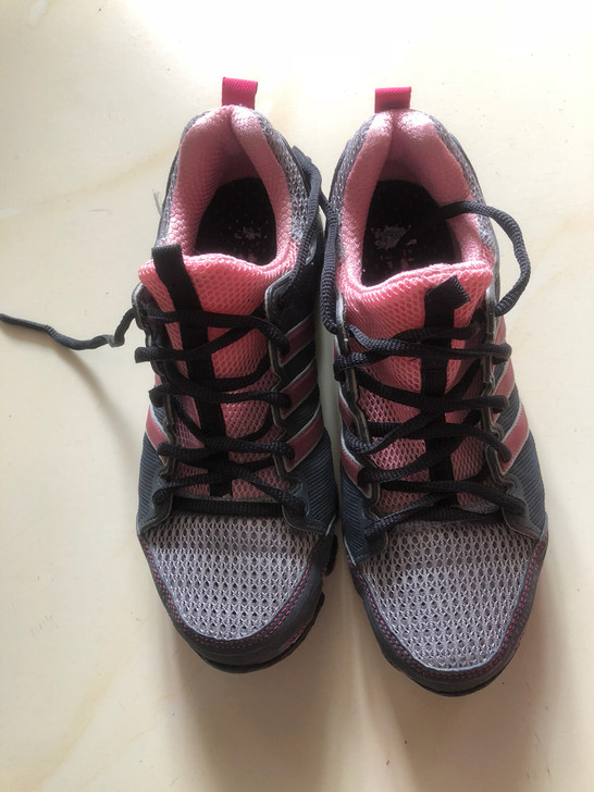 Adidas 女运动鞋 休闲鞋 薄款 36...