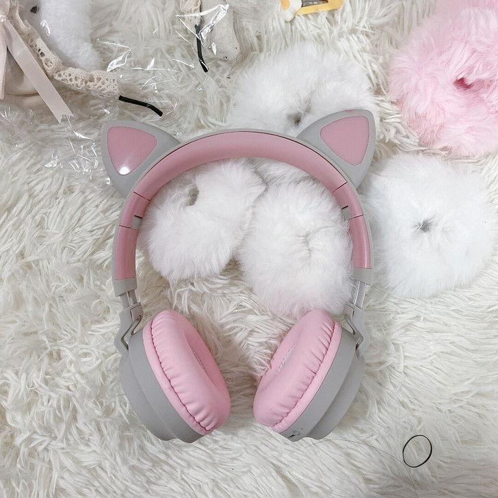 可以卖萌拍照当蓝牙耳机也可以插线当普通耳机