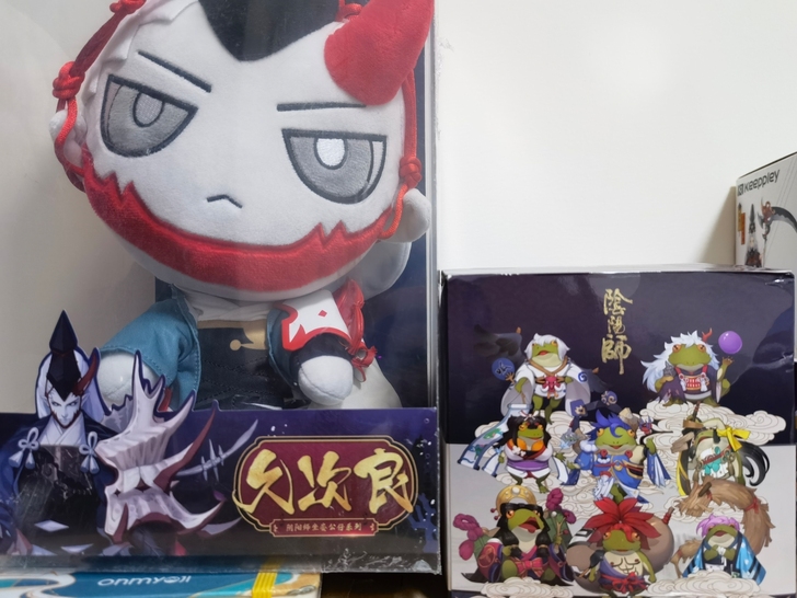 阴阳师坐姿公仔,久次良。。不喜欢,所以出了...