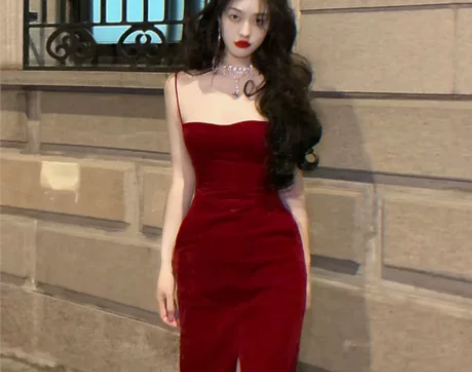 港风复古酒红色丝绒惊艳吊带连衣裙女宴会礼服...