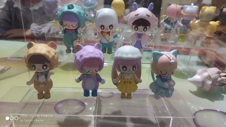 个人收藏手办，有阴阳师，肉球，蜡笔小新，N...