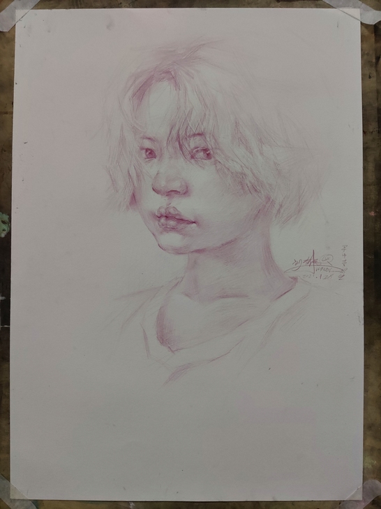 卑微美术生在线画画。