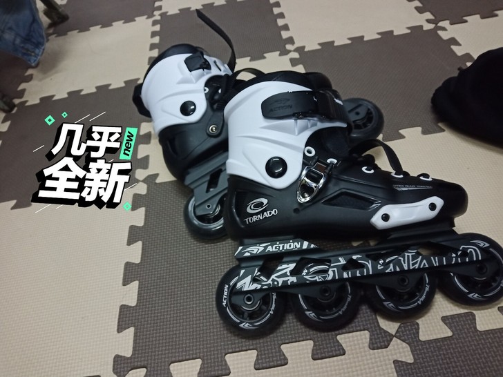 95新 买了滑过两次 基本没有用过痕迹 保...