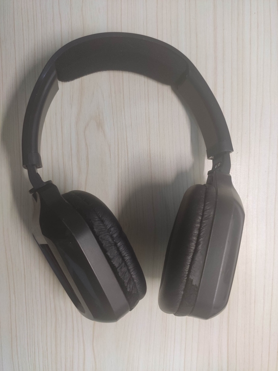 英语听力耳机+英语四级书