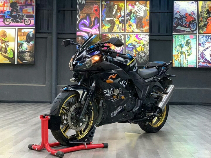 摩托车跑车 二手全新摩托车 雅马哈R1款跑...