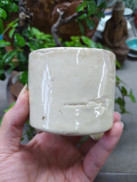 清代漳窑哥釉开片直筒炉、文房琴炉，器形规正...